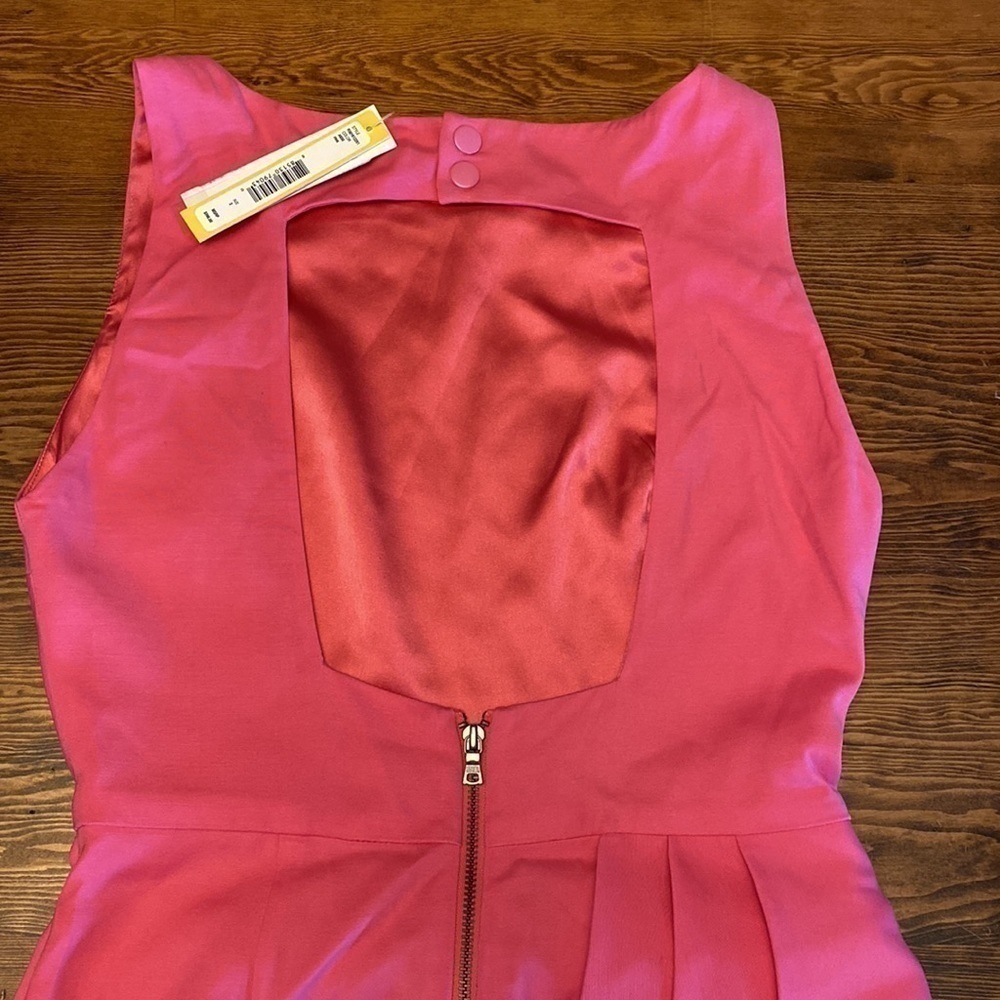 ALICE + Olivia side peplum dress *NEW - Picture 5 of 8